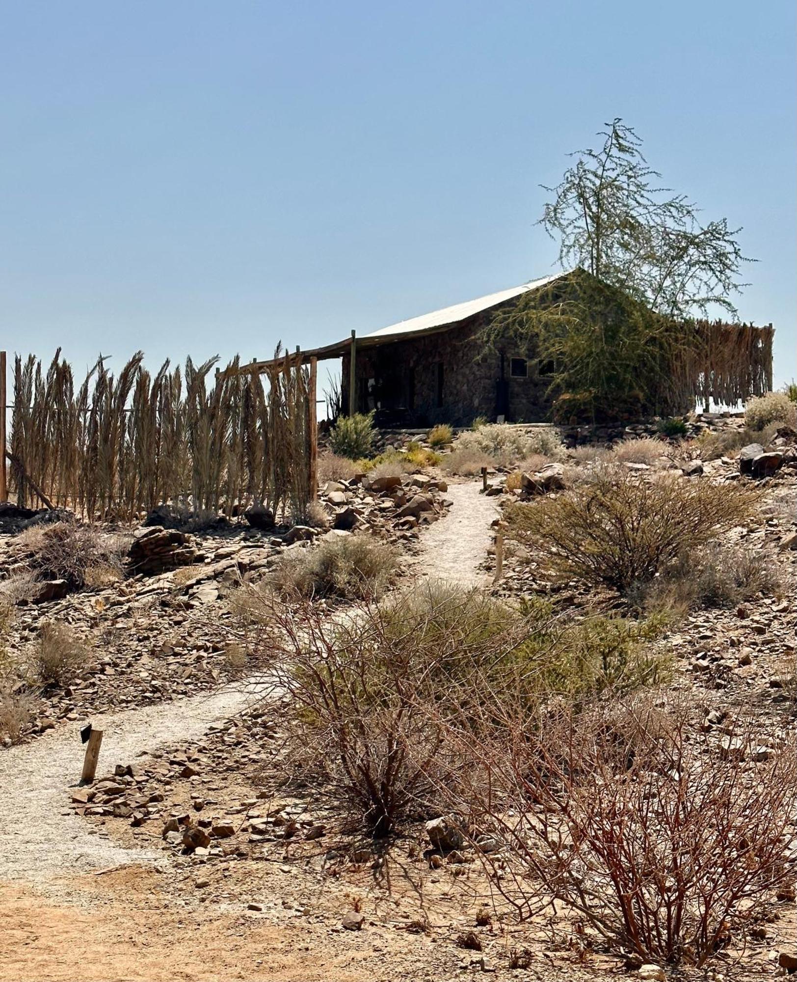 Daureb Isib Campsite And B&B Uis Exterior foto